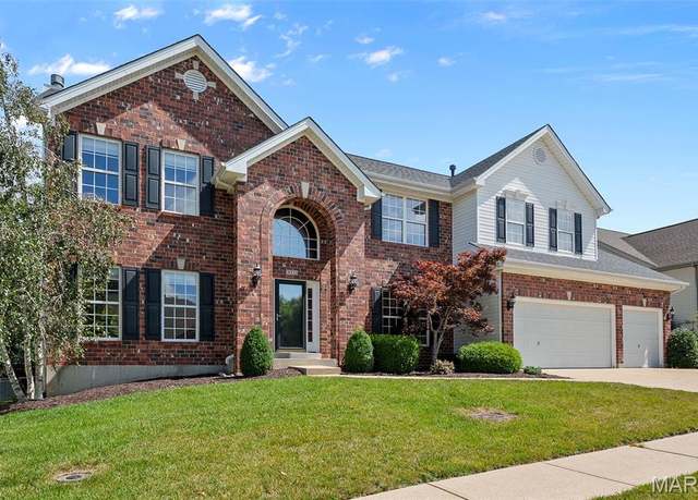 Property at 3021 Fairfield Way Ln, St Louis, MO 63129, 5 beds, 4.5 baths