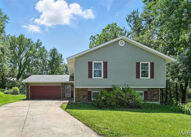 Property at 2 Last Chance Ct, St Peters, MO 63376, 3 beds, 3 baths