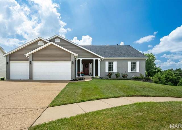 Property at 217 Schroeder Grove Dr, Wentzville, MO 63385, 4 beds, 3 baths