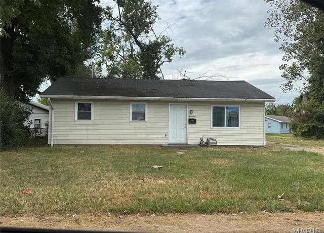 Property at 1700 Theodore Ln, Cahokia, IL 62206, 3 beds, 1 bath