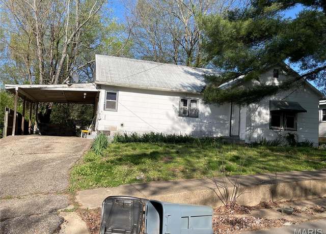 Property at 617 N 3rd St, Piedmont, MO 63957, 3 beds, 1.5 baths