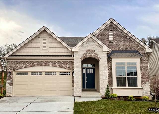 Property at 5374 Tesson Ct, St Louis, MO 63128, 2 beds, 2.5 baths