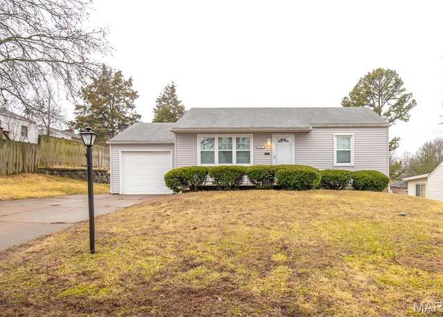 Property at 9912 Jan Dr, Affton, MO 63123, 3 beds, 2.5 baths