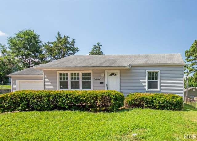 Property at 9912 Jan Dr, Affton, MO 63123, 3 beds, 2.5 baths