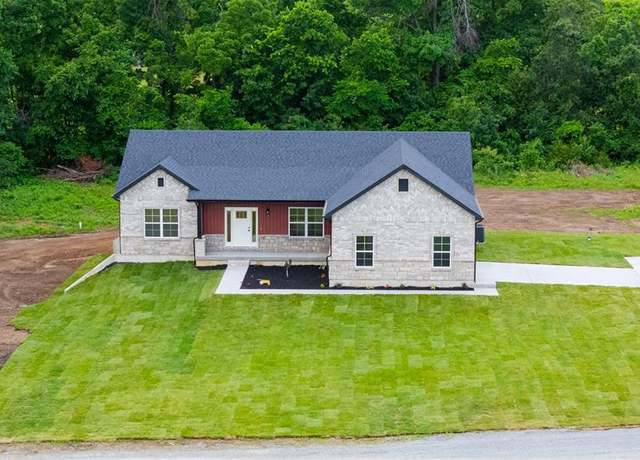 Property at 3525 Weatherby Ln, Farmington, MO 63640, 3 beds, 2 baths
