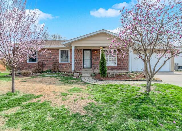 Property at 3842 Duchess Dr, St Charles, MO 63304, 3 beds, 2 baths
