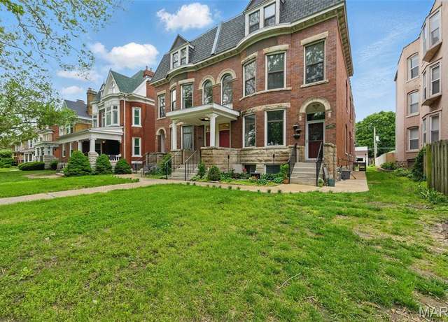Property at 4366 W Pine Blvd Unit CW, St Louis, MO 63108, 2 beds, 1.5 baths