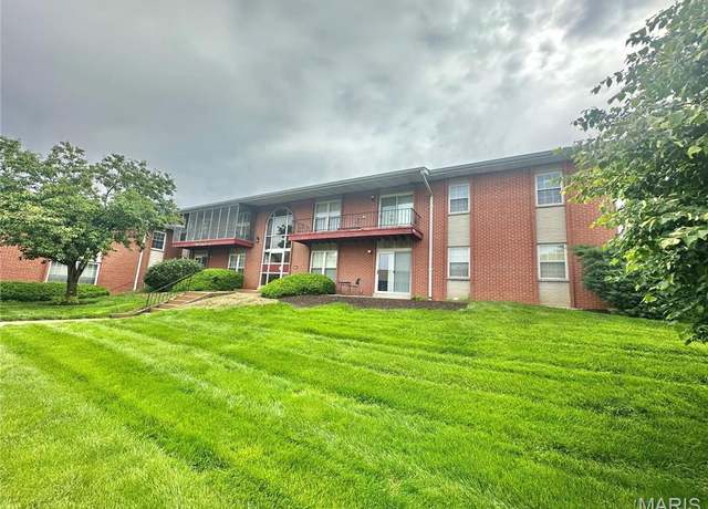 Property at 10341 Forest Brook Ln Unit C, St Louis, MO 63146, 3 beds, 2 baths