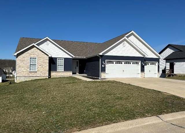 Property at 209 Auburn Ridge Dr, Troy, MO 63379, 4 beds, 3 baths
