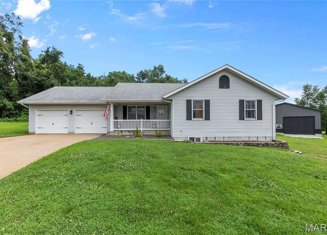 Property at 11 Osage Cir, Perryville, MO 63775, 4 beds, 3 baths