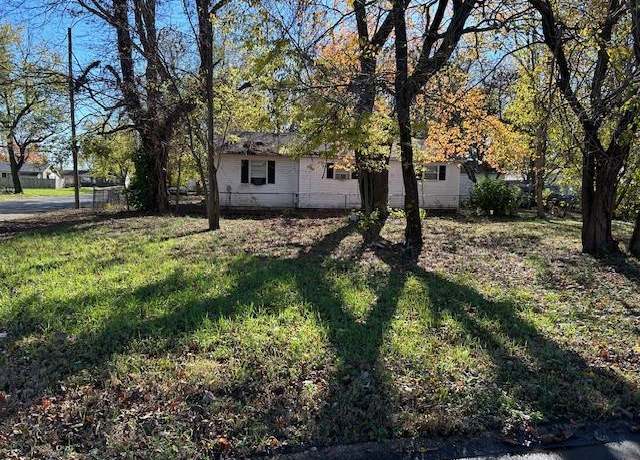 Property at 601 Elkins, Charleston, MO 63834