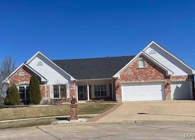 Property at 2805 Fairway Estates Ct, Wentzville, MO 63385, 4 beds, 3.5 baths