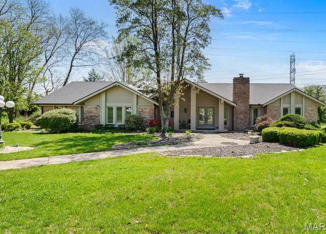 Property at 2244 Kehrsglen Ct, Clarkson Valley, MO 63005, 4 beds, 4 baths
