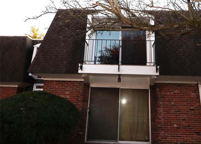 Property at 1049 Lafayette Unit D, Collinsville, IL 62234, 2 beds, 1 bath