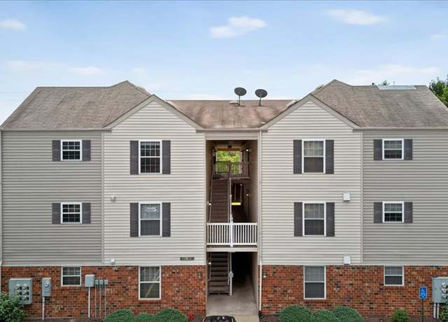 Property at 2133 Welsh Dr, Lake St Louis, MO 63367