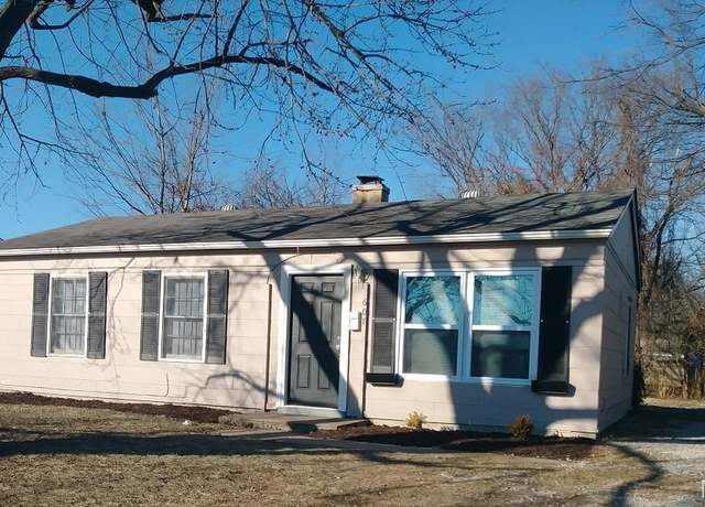 Property at 607 Saint Monica Dr, East St Louis, IL 62206, 3 beds, 1 bath
