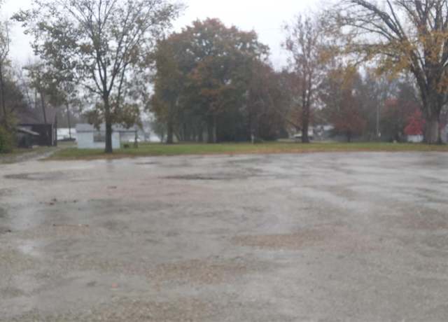 Property at 2004 2nd St N, Fayetteville, IL 62258