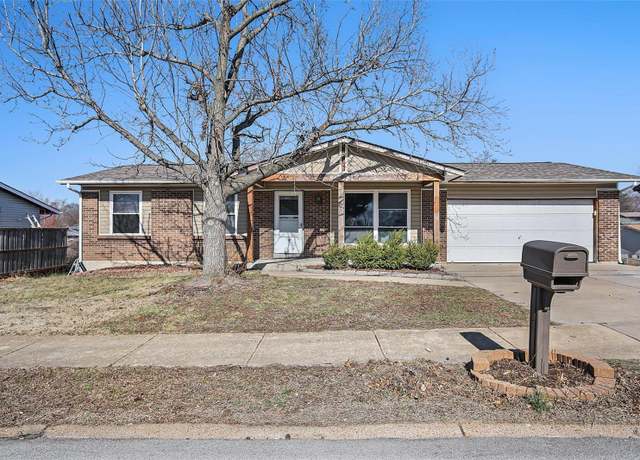 Property at 4117 Mcclay Rd, St Charles, MO 63304, 3 beds, 2 baths