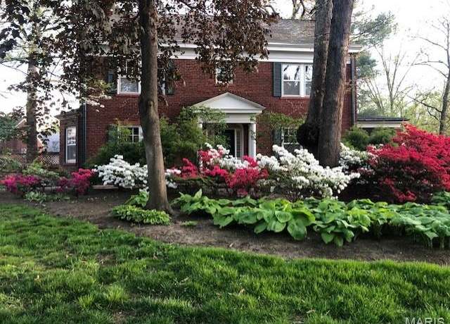 Property at 7420 Teasdale Ave, University City, MO 63130, 4 beds, 2.5 baths