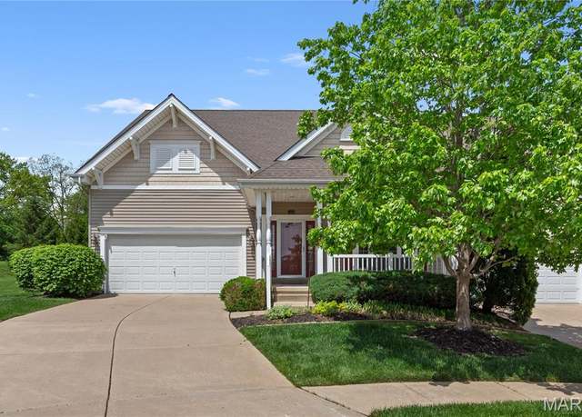 Property at 1440 Colonial Dr, St Charles, MO 63304, 3 beds, 3 baths