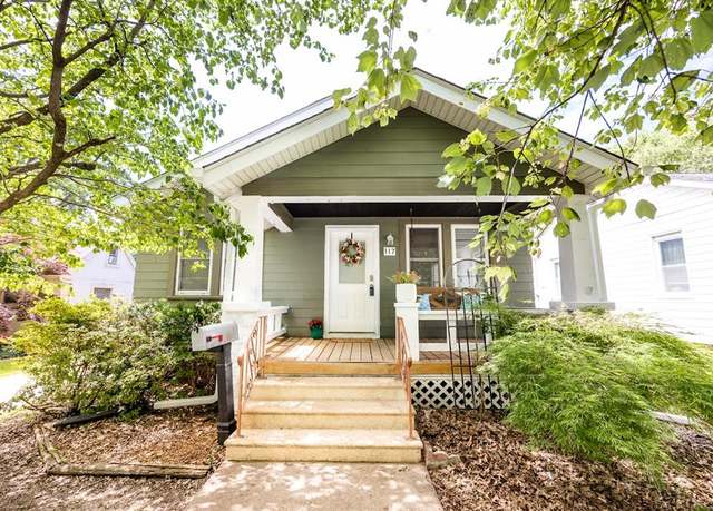 Property at 117 N 40th St, Belleville, IL 62226, 2 beds, 1 bath