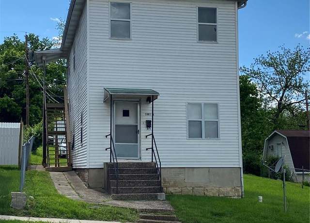 Property at 906 N 2nd St, De Soto, MO 63020