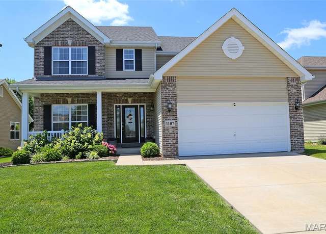 Property at 1107 Nashville St, St Peters, MO 63376, 4 beds, 3.5 baths