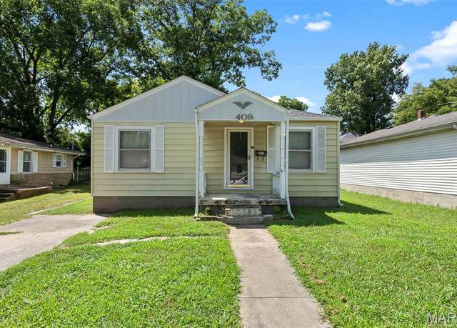 Property at 409 Louis St, Cape Girardeau, MO 63703, 2 beds, 1 bath