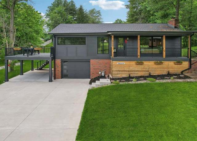 Property at 527 W Lake Dr, Edwardsville, IL 62025, 3 beds, 2 baths
