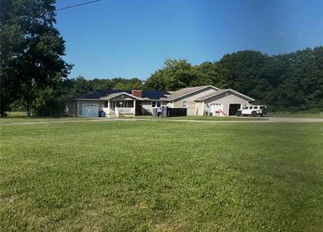 Property at 3612 Route 4, Staunton, IL 62088, 4 beds, 2 baths