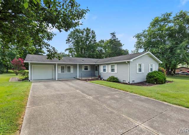 Property at 2520 Singing Hills Dr, Cape Girardeau, MO 63701, 3 beds, 2 baths