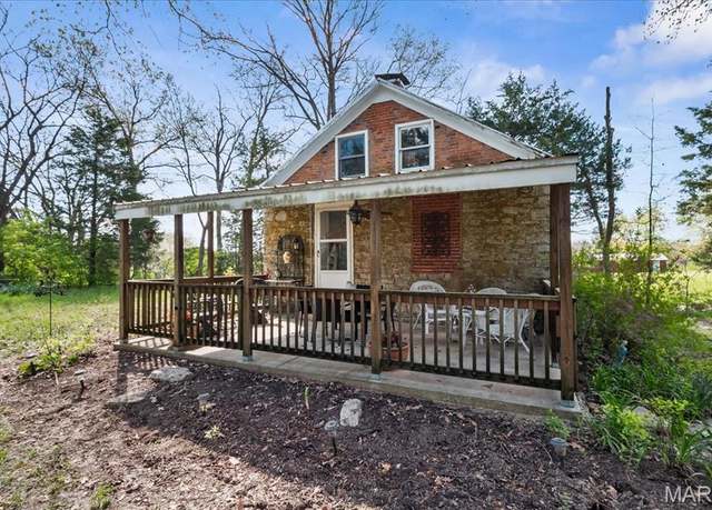 Property at 3565 Kk Rd, Waterloo, IL 62298, 1 bed, 1 bath