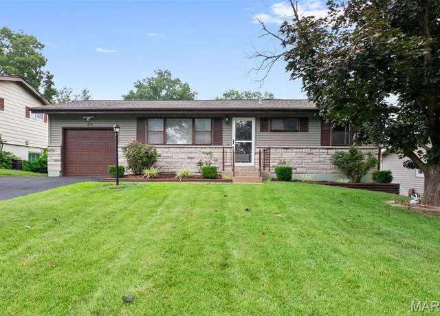 Property at 215 Martigney Dr, Unincorporated, MO 63129, 2 beds, 2 baths