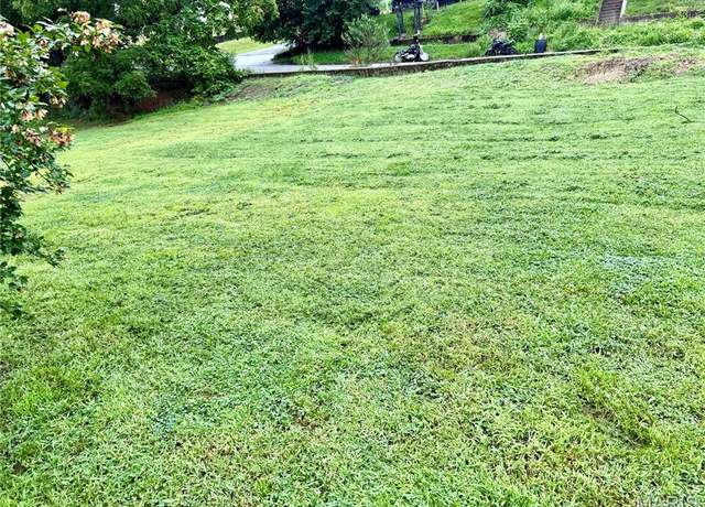 Property at 408 Grand Ave, Hannibal, MO 63401