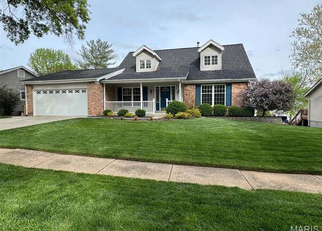 Property at 664 Dougherty Estates Dr, Ballwin, MO 63021, 5 beds, 3.5 baths