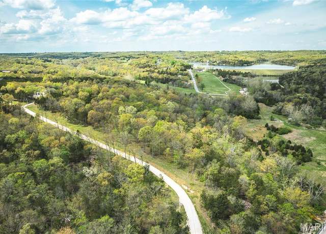Property at 1601 Hawkwood Trl, De Soto, MO 63020