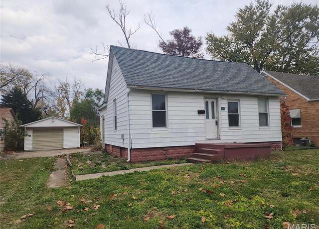 Property at 2365 E Converse Ave, Springfield, IL 62702, 2 beds, 1 bath