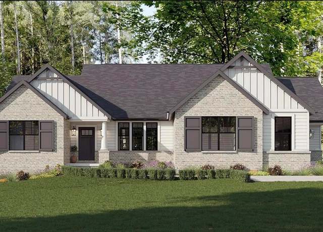 Property at 1136 Weidman Rd, Town And Country, MO 63017, 4 beds, 4.5 baths