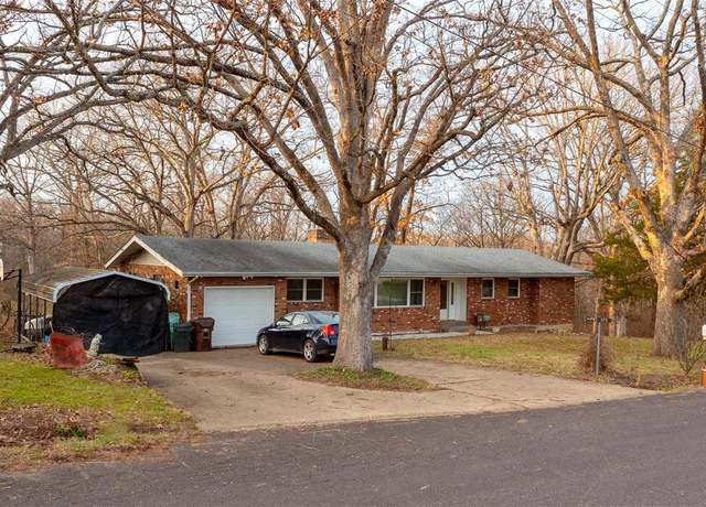 Property at 989 Clay St, St Clair, MO 63077, 4 beds, 2.5 baths