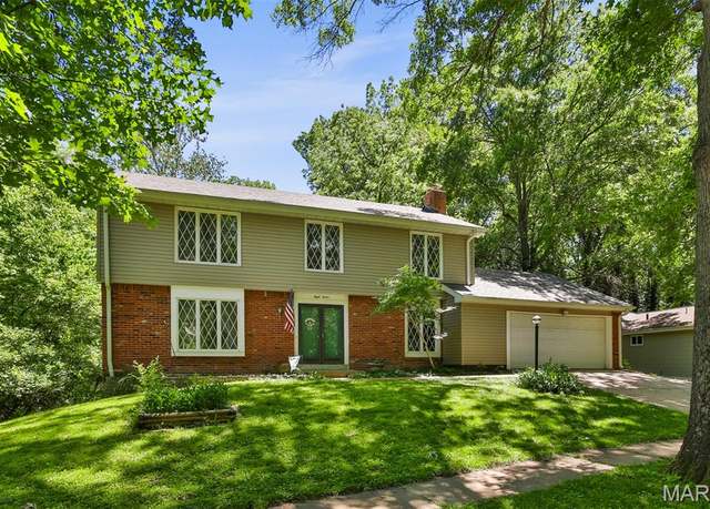 Property at 812 La Feil Dr, Manchester, MO 63021, 4 beds, 2.5 baths