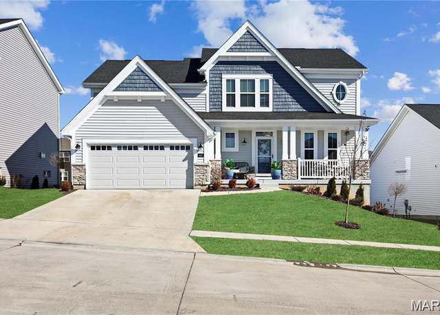 Property at 442 Smithton Blvd, O'fallon, MO 63368, 4 beds, 2.5 baths
