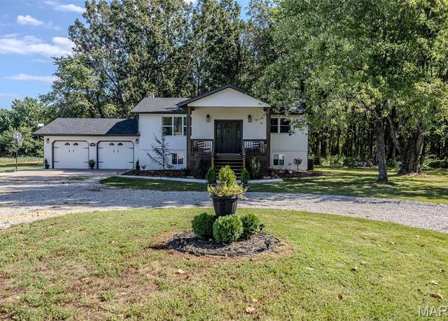 Property at 17996 Dove Rd, Lebanon, MO 65536, 4 beds, 3 baths