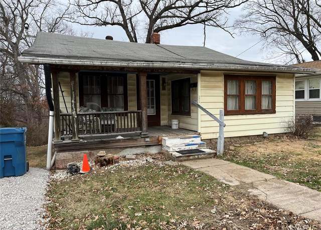Property at 3620 Thomas Ave, Alton, IL 62002, 1 bed, 1 bath