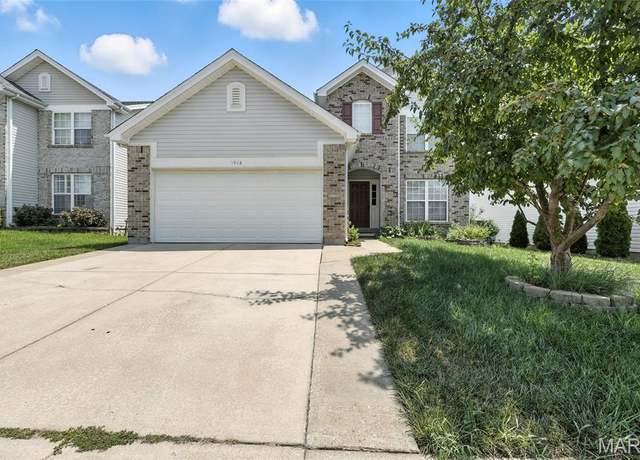 Property at 5968 Southcrest Way, St Louis, MO 63129, 4 beds, 3.5 baths