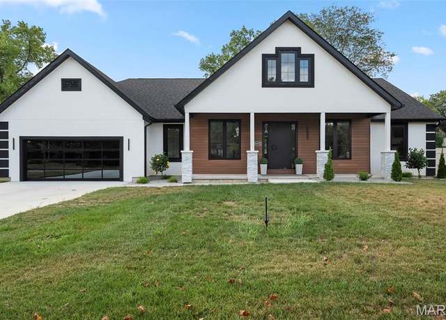 Property at 10652 Roanna Ln, Sunset Hills, MO 63128, 4 beds, 3 baths