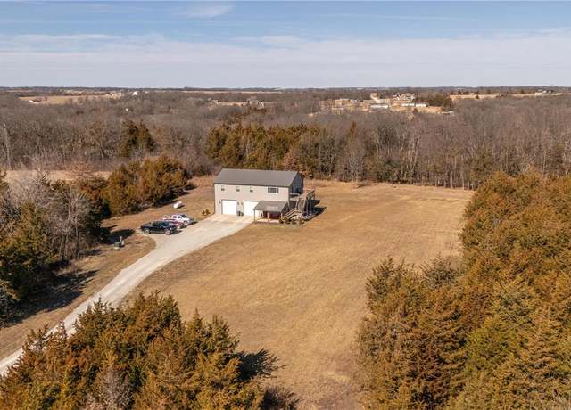 Property at 14822 Cedar Cove Pl, New London, MO 63459, 2 beds, 3.5 baths