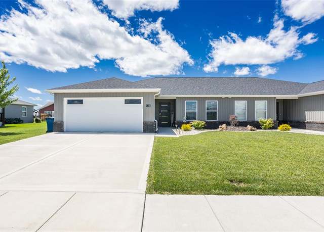 Property at 126 Bridgeport Dr, Moro, IL 62067, 2 beds, 2 baths