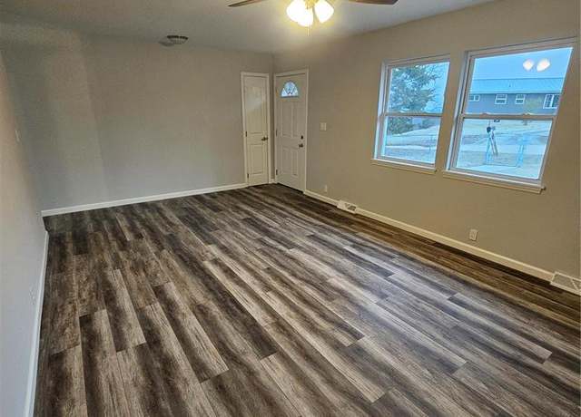 Property at 103 Eckardt Ln, Hillsboro, MO 63050, 3 beds, 2 baths