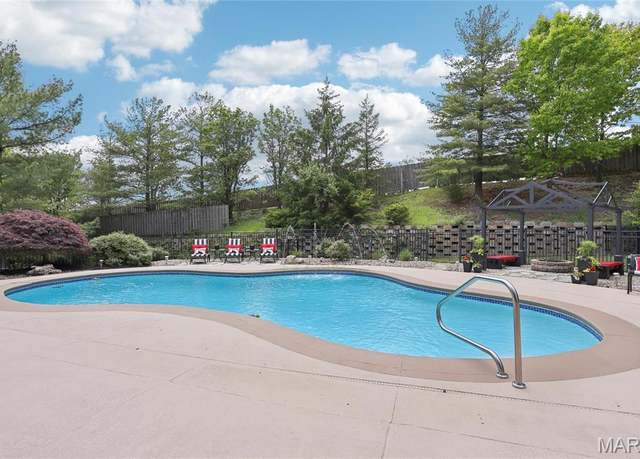Property at 1659 Waldens Meadow Ct, Ballwin, MO 63011, 4 beds, 3 baths