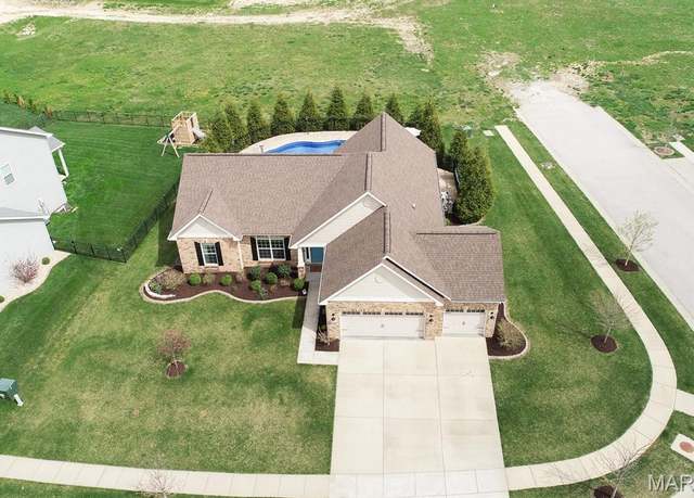 Property at 143 Chickasaw Ln, O'fallon, IL 62269, 4 beds, 3.5 baths
